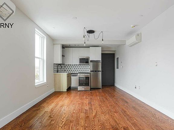 3rd image of 165 Lott St #3H