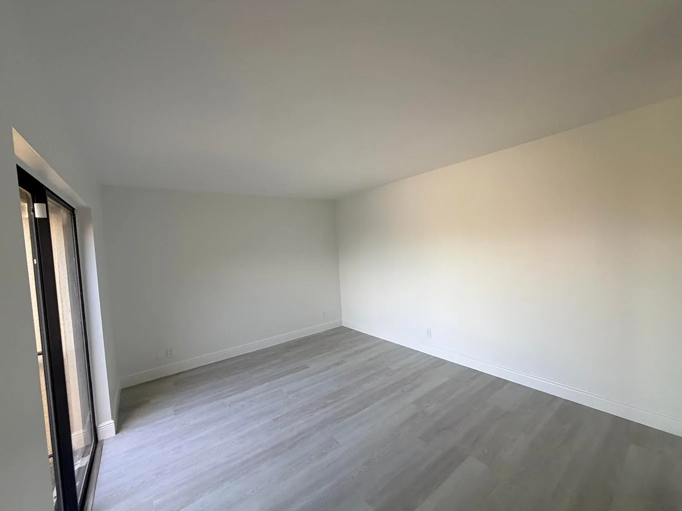 2 bed, 1232 sqft, $2,300 — Photo 1