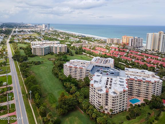 5th image of 3 Oceans West Blvd APT 4D5