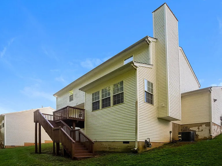 3042 Willamette Valley Dr — Photo 16