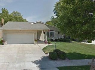 5422 Bonnie Trl, Oak Forest, IL 60452