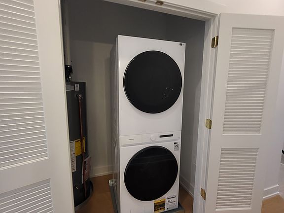 4th image of 6044 S Eberhart Ave #3A