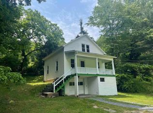 682 E Grafton Rd, Fairmont, WV 26554