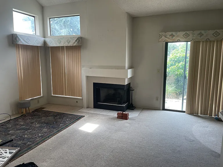 4075 Snowshoe Ln — Photo 13