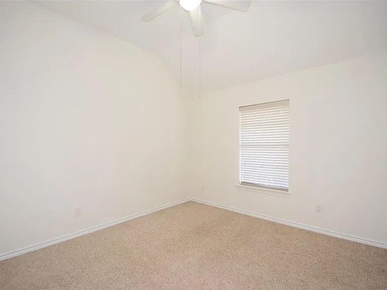 5726 Indigo Trails Dr — Photo 18