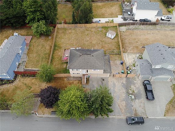 3rd image of 7829 262nd St NW