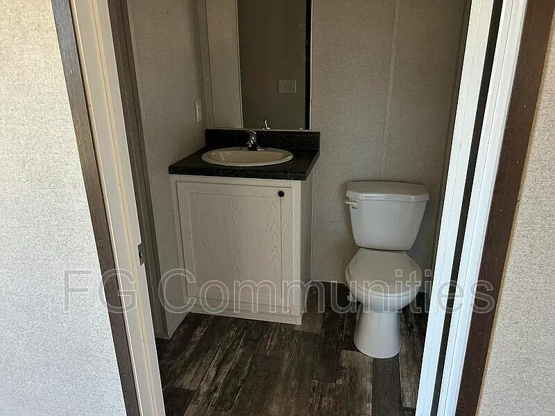 3 bed, 2.0 bath, $1,295 — Photo 3