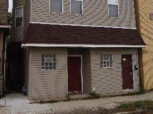 912 Saint Charles Rd, Maywood, IL 60153