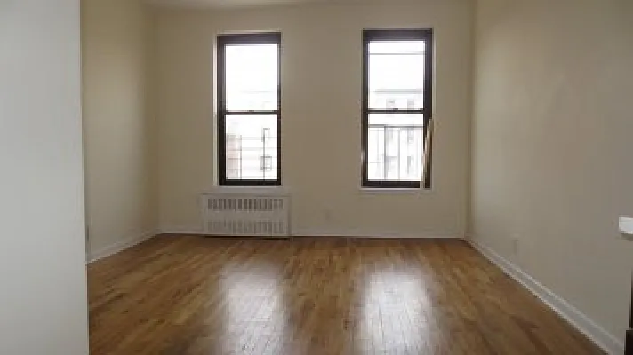 Rented by Bohemia Realty Group | media 8