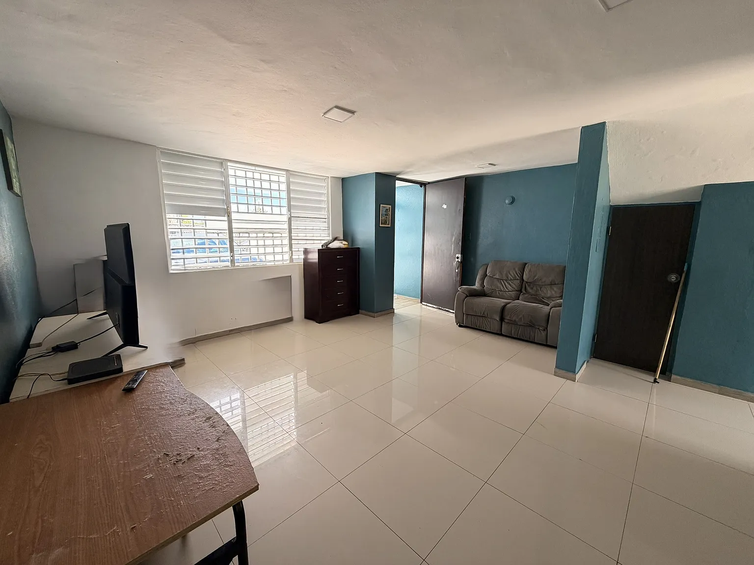 3 bed, 1020 sqft, $1,200 — Photo 2