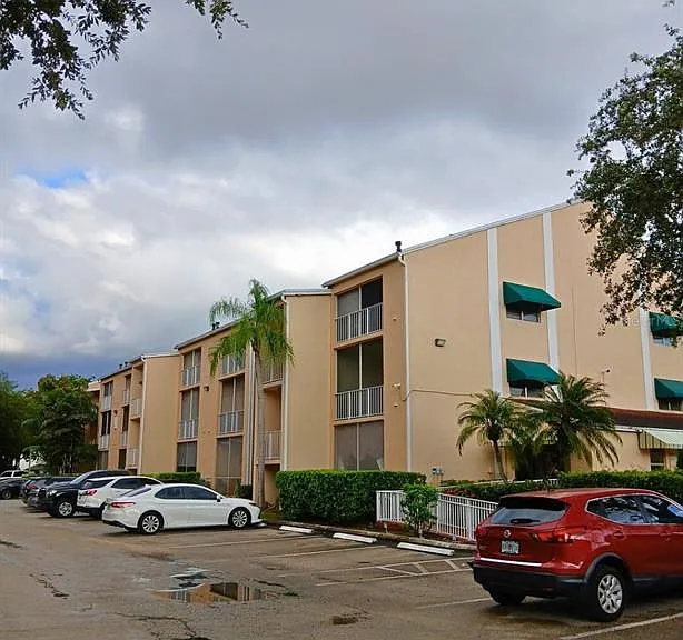 15300 SW 106th Ter #520 — Photo 13
