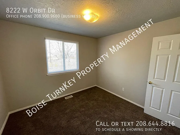 8222 W Orbit Dr — Photo 15