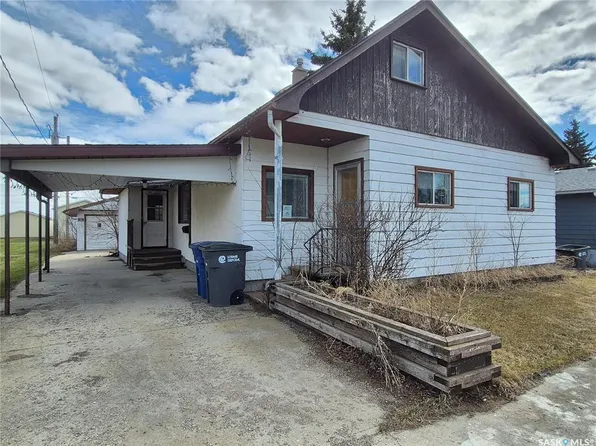 225 1st AVENUE, Kendal, SK S0G 2P0