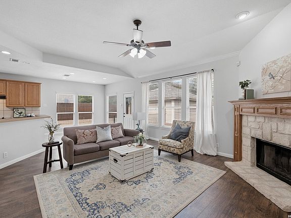 3rd image of 3606 Windy Ridge Ct