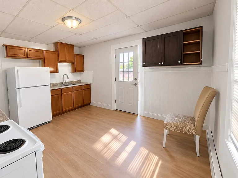 6 Cherry St #8B — Photo 1