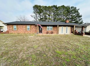 2702 Carr Cir, Newport, AR 72112