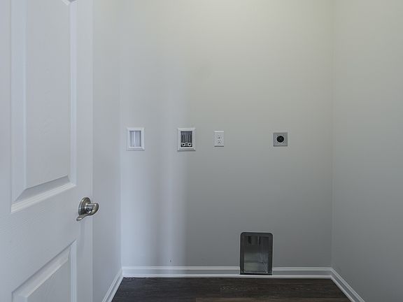 Spacious laundry room