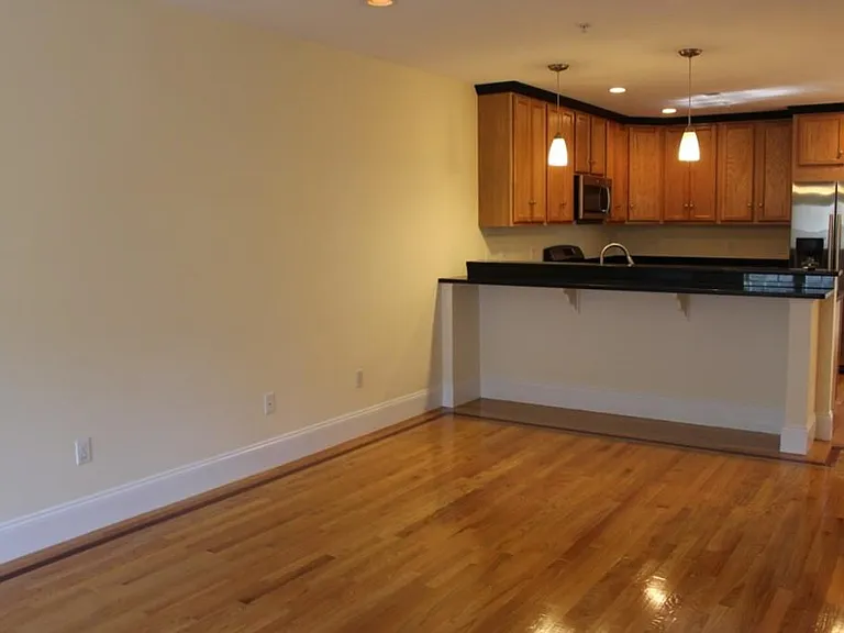 8 Grant St #20 — Photo 7