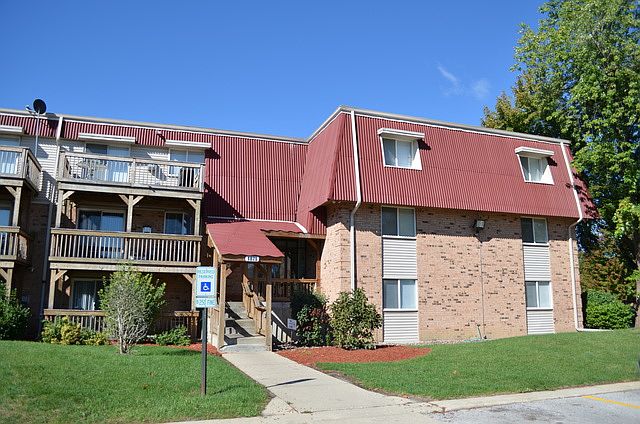 1st image of 1875 Tall Oaks Dr Unit 1403