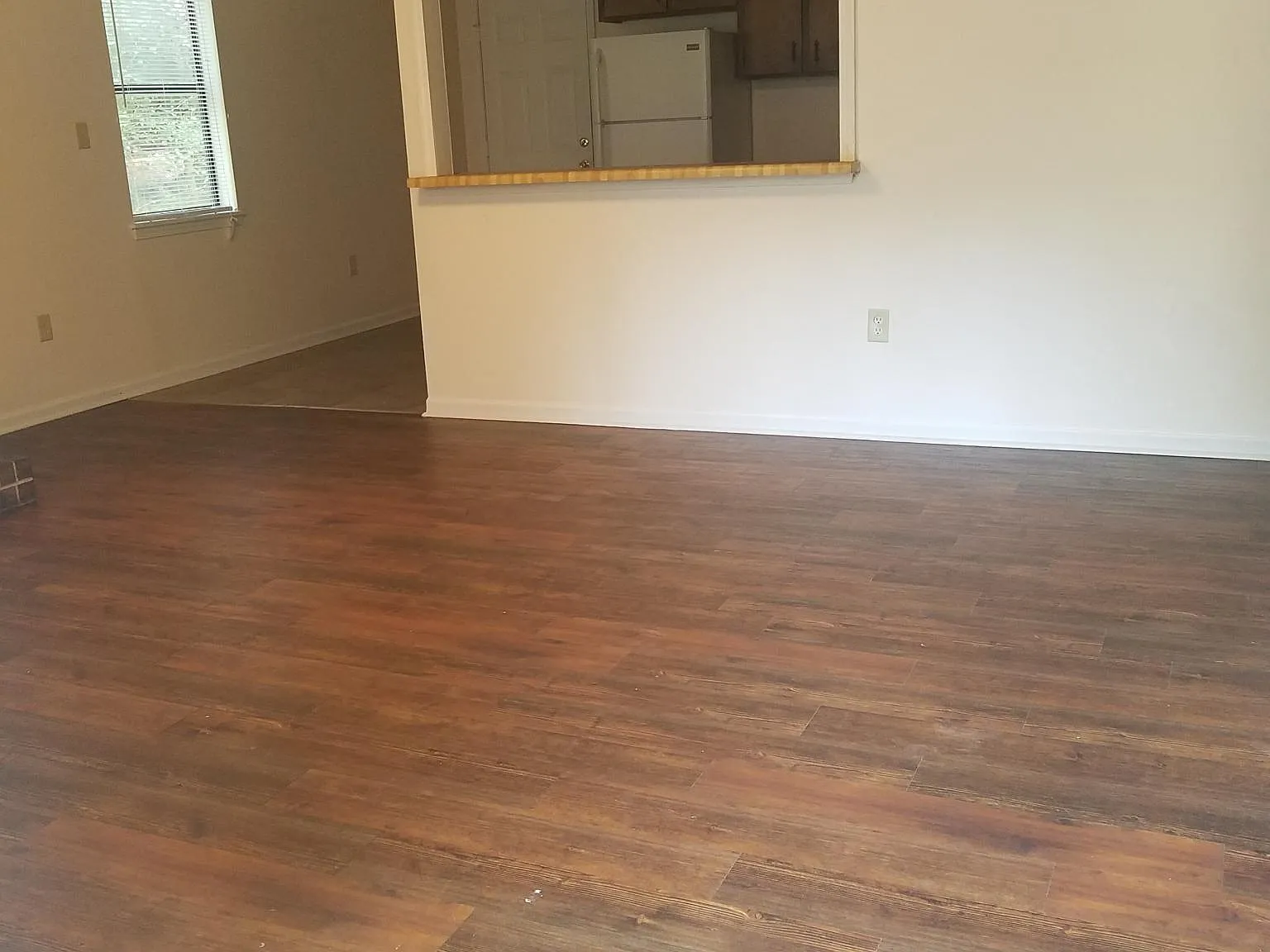 2 bed, 900 sqft, $995 — Photo 3