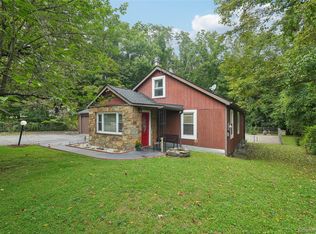 11 Hustis Road, Cold Spring, NY 10516