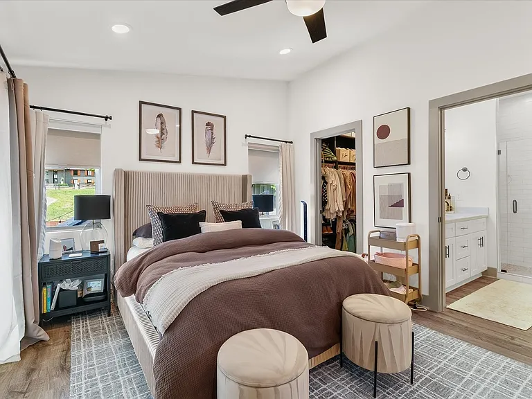 308 Sunliner Dr — Photo 18