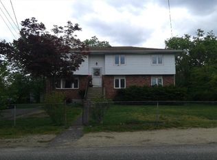 13 Walbridge Ave, Bay Shore, NY 11706