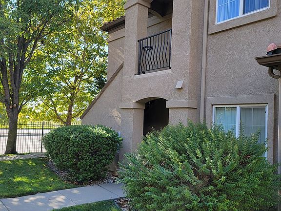 4th image of 4200 E Commerce Way Unit 324