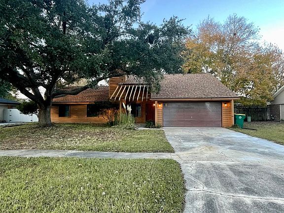 3rd image of 849 Boulevard De Lorleans
