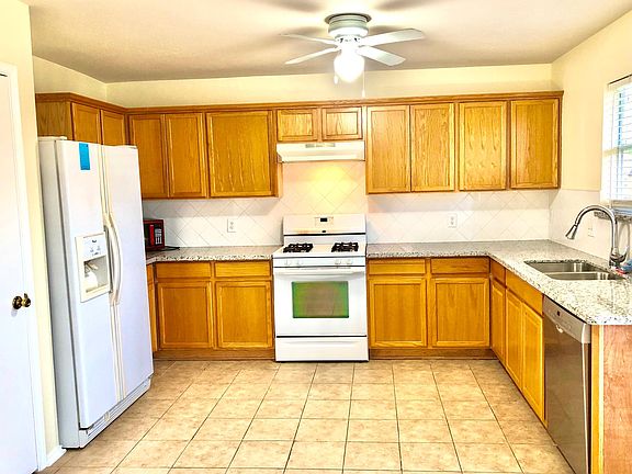 4th image of 12114 Braden Way
