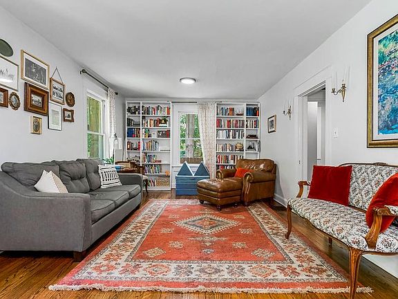 5th image of 1416 E 79th St
