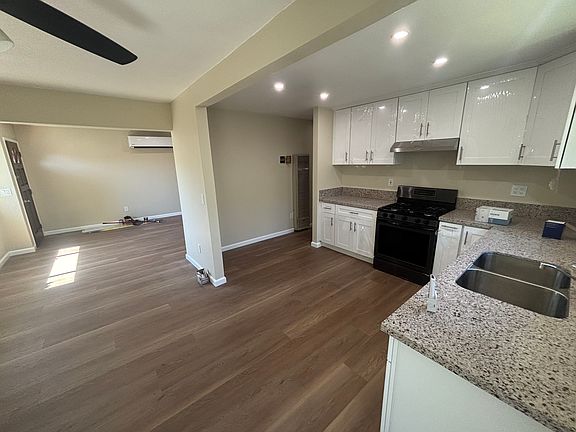 4th image of 212 Edward Ave #212