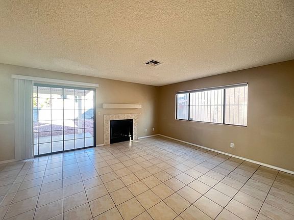 2nd image of 2816 Edge Rock Cir