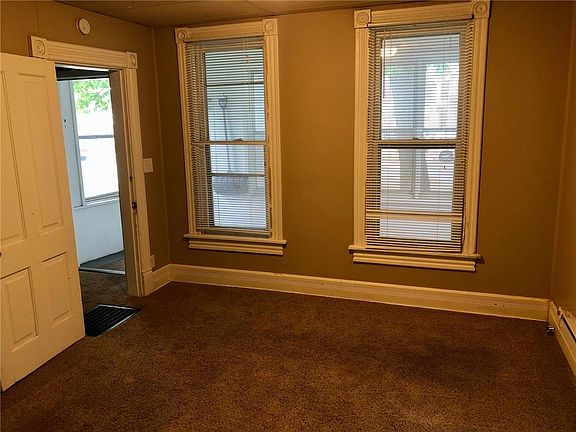 5th image of 1018 W Broadway St #2
