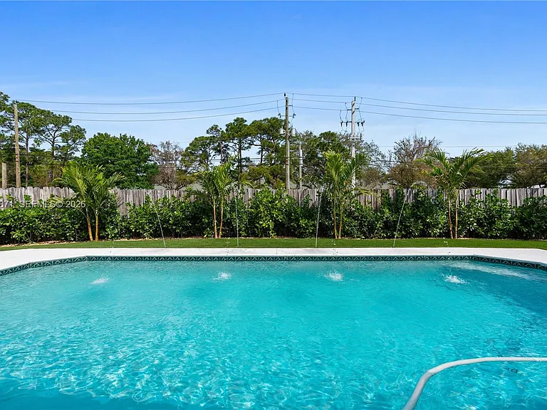 5923 Loxahatchee Pines Dr — Photo 60