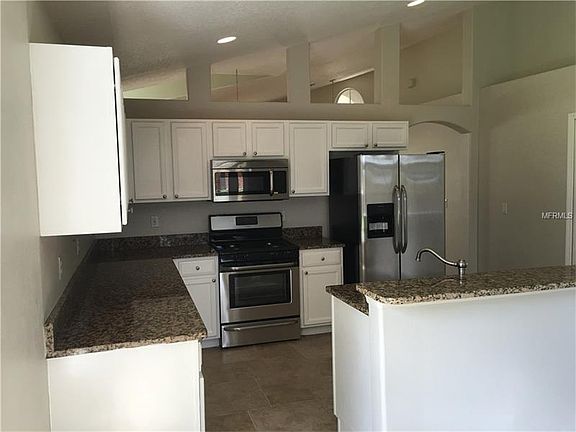 5th image of 16021 Bay Vista Dr