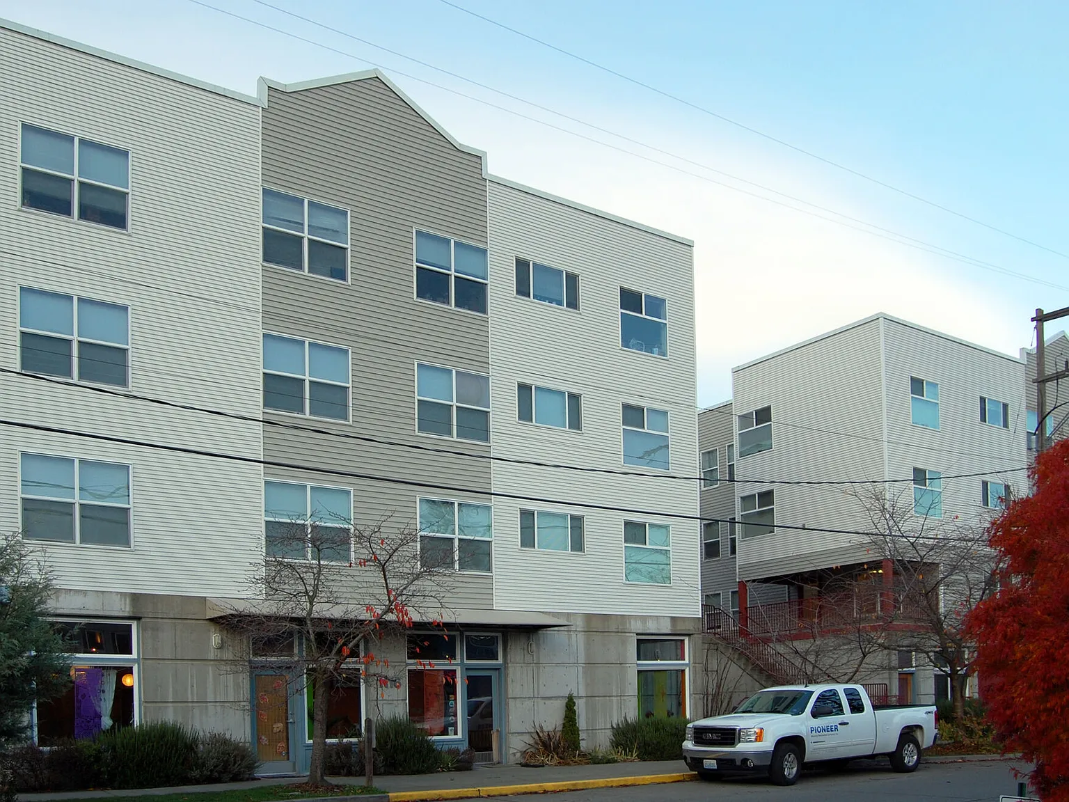 Gilman Court — Photo 2