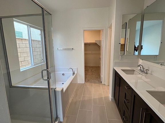 5th image of 15544 Kings Peak Dr