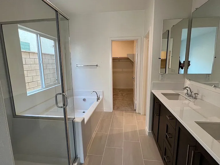 15544 Kings Peak Dr — Photo 6