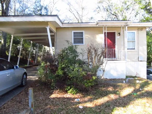 1521 Atkamire Dr, Tallahassee, FL 32304