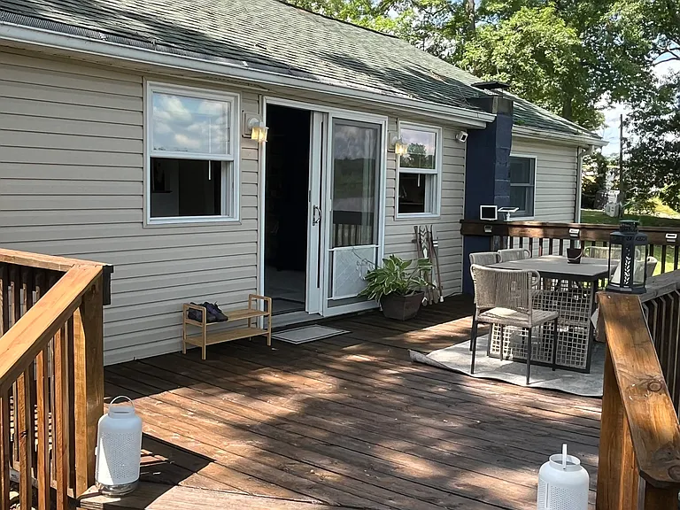 5271 Wayne Rd — Photo 3