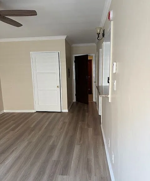 619 Hauser Blvd #12 — Photo 4