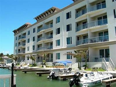 1st image of 5909 Padre Blvd