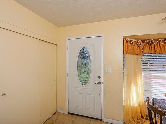 3rd image of 3447 Prudence Dr