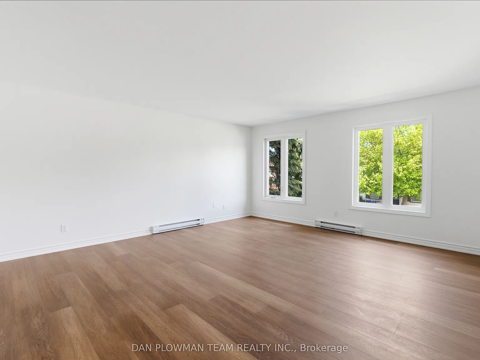 3 bed, $2,200 — Photo 2
