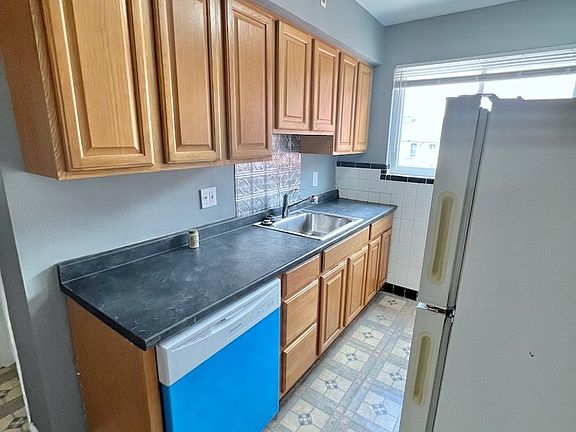 5th image of 2563 Marsh Ave APT 3
