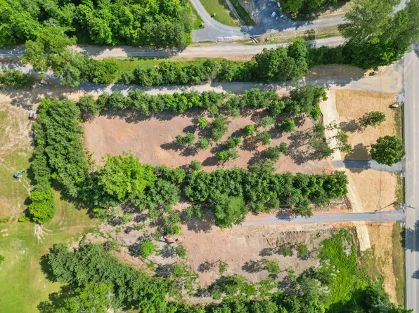 5289 McDonald Rd, Mc Donald, TN 37353