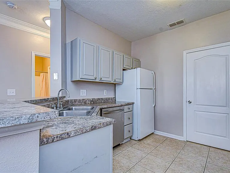 17942 Villa Creek Dr #17942 — Photo 27