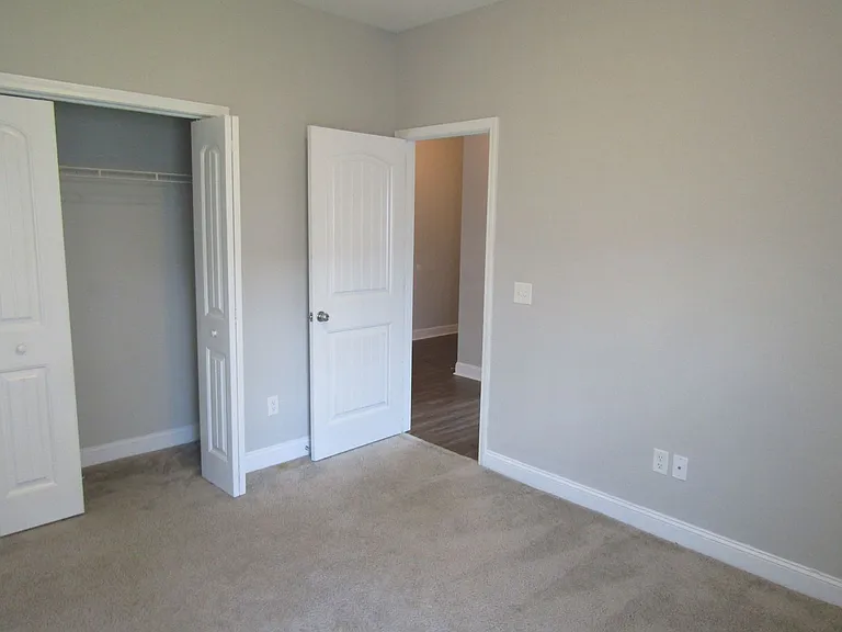 32 Wythe St — Photo 10