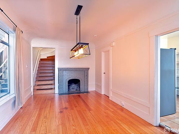 4th image of 1915 Diamond St